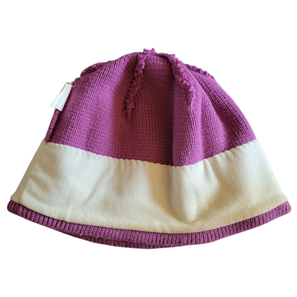 The North Face Lady's Sweater Beanie Hat Cap